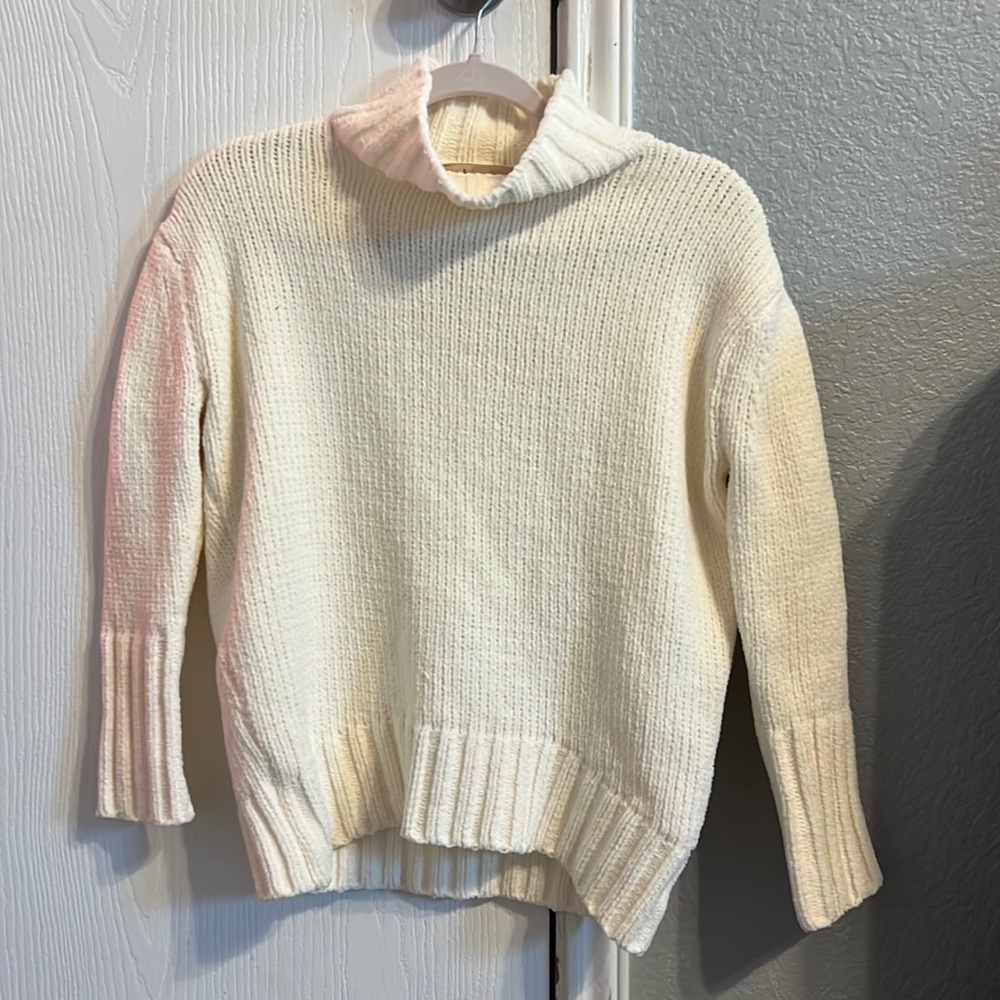 Philosophy Republic cream/white turtleneck sweater minimally worn